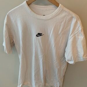 Nike Men’s White Logo Crewneck T-Shirt